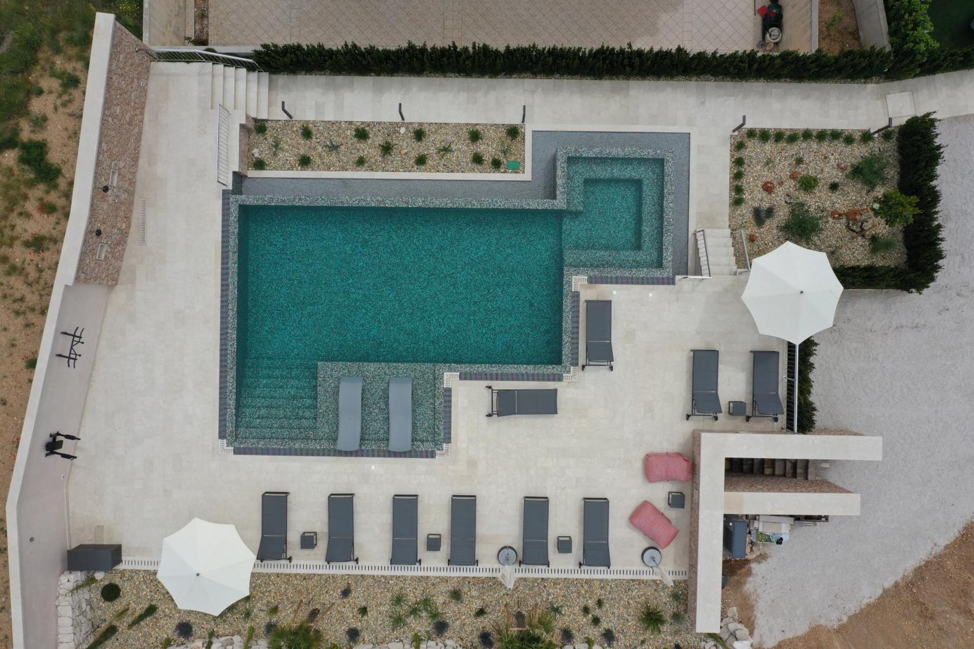 דירות בול Grey House מראה חיצוני תמונה